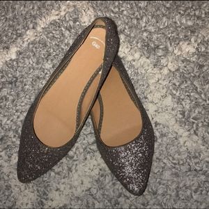 Closet Closing Sale!!  GAP Glitter Sparkle Flats size 7